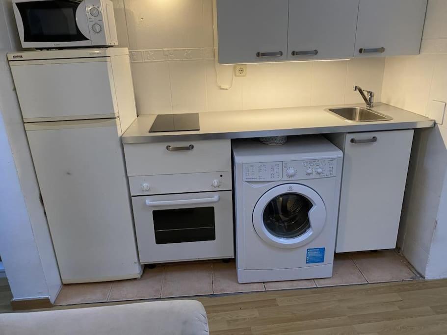 San Bernabe, Apartamento Para 2 En Las Vistillas Junto A Metro Puerta De Toledo Madrid Eksteriør billede